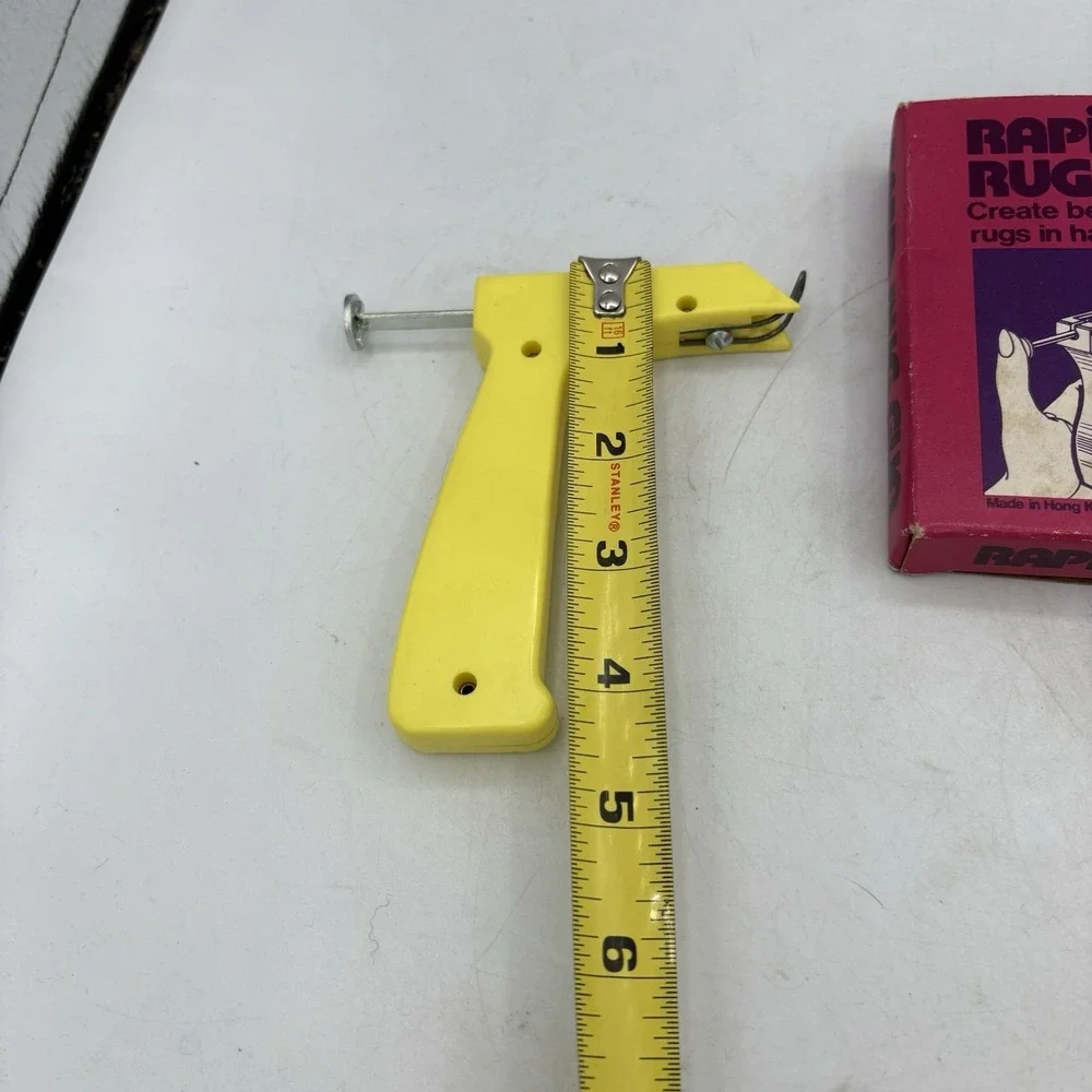 Vintage Rapid Rug Gun Latch Hook‎ Tool Original Box Crafting Instruction